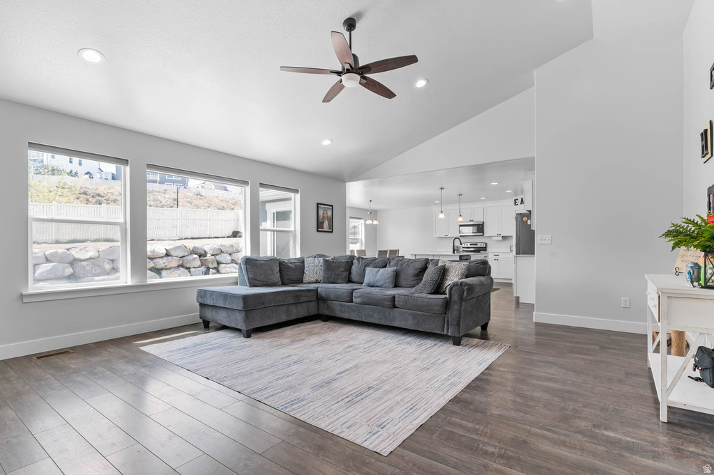 1367 W FORT ROCK DR Saratoga Springs, UT 84045