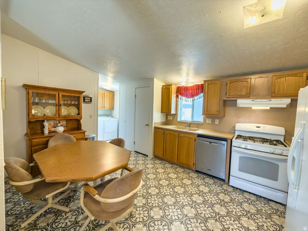 1963 E 1700 S Price, UT 84501