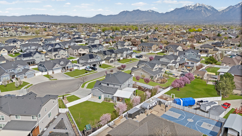 3877 W BUMPER CROP CIR Riverton, UT 84065