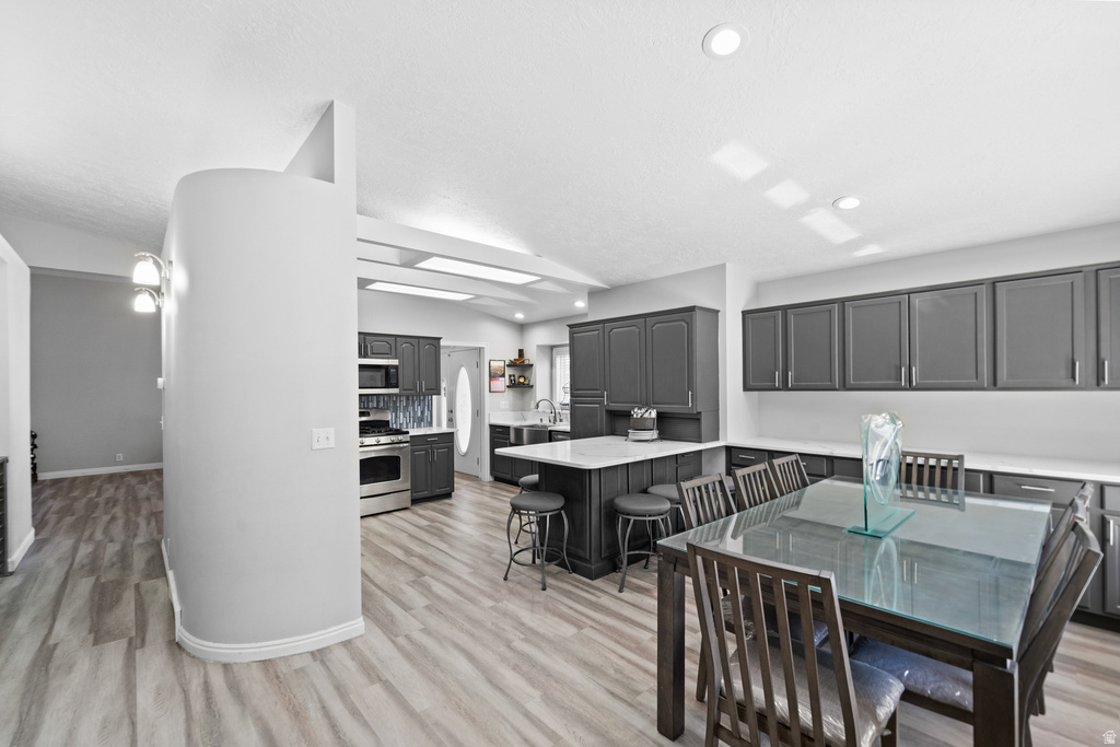 1522 E AMBLEWOOD LN Millcreek, UT 84124