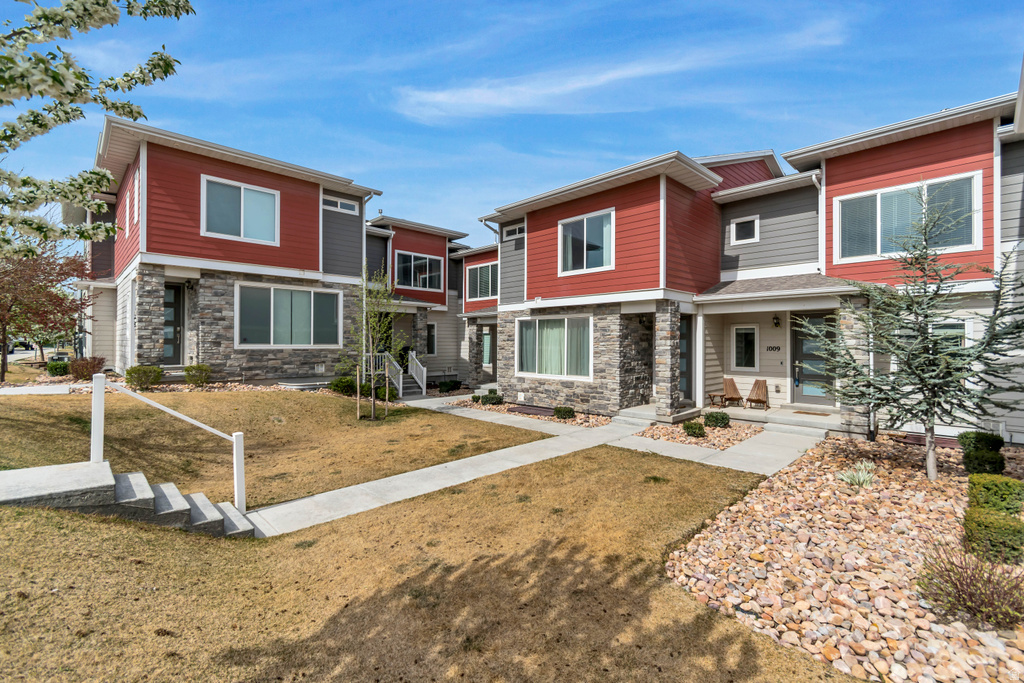 15485 S STEEL LAKES WAY Bluffdale, UT 84065