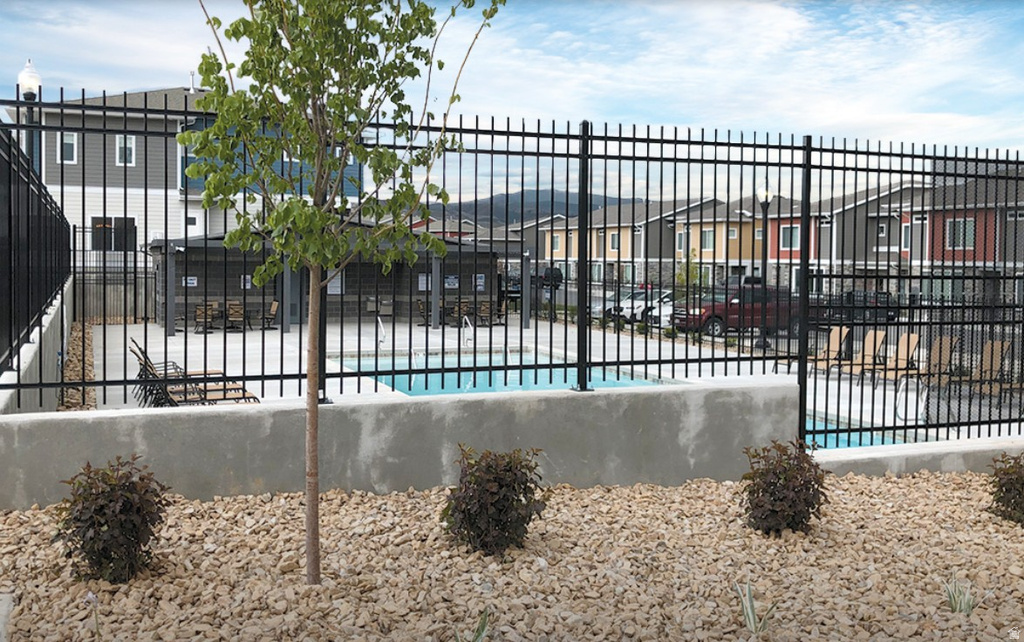 15485 S STEEL LAKES WAY Bluffdale, UT 84065