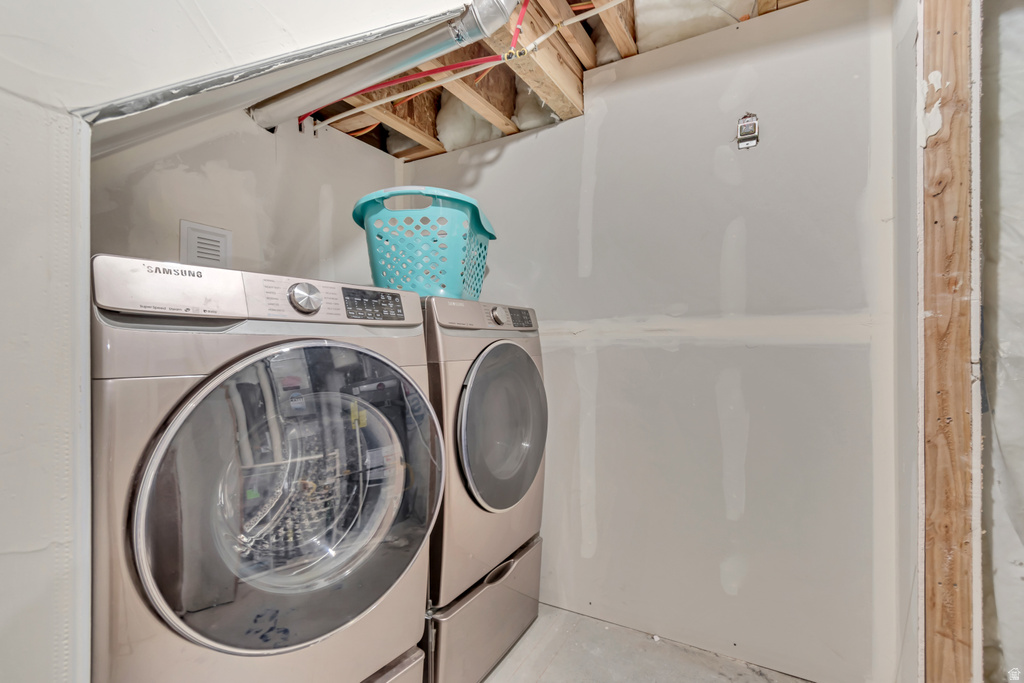 15485 S STEEL LAKES WAY Bluffdale, UT 84065