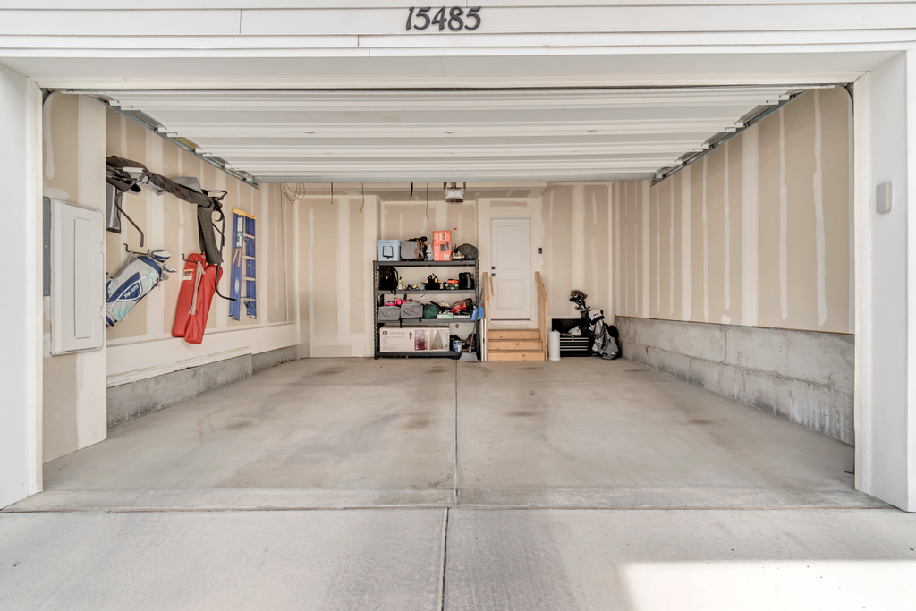 15485 S STEEL LAKES WAY Bluffdale, UT 84065