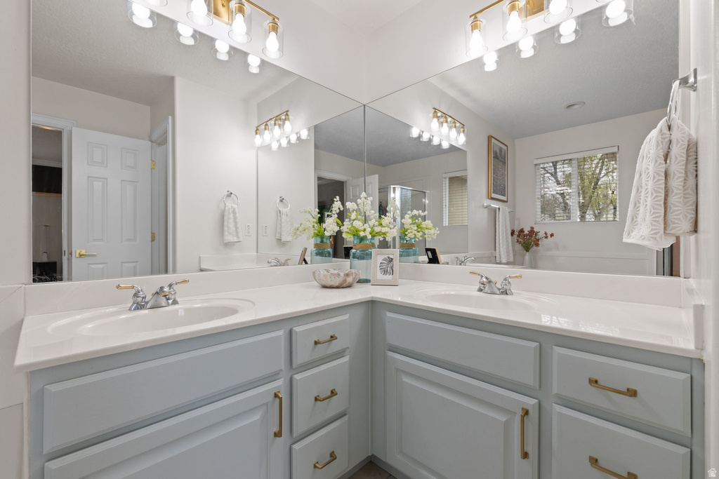 9877 N OXFORD CT Highland, UT 84003