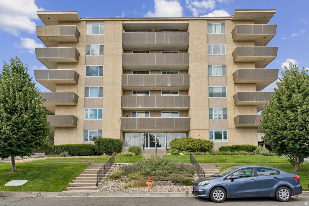 521 E 5TH AVE #206 Salt Lake City, UT 84103