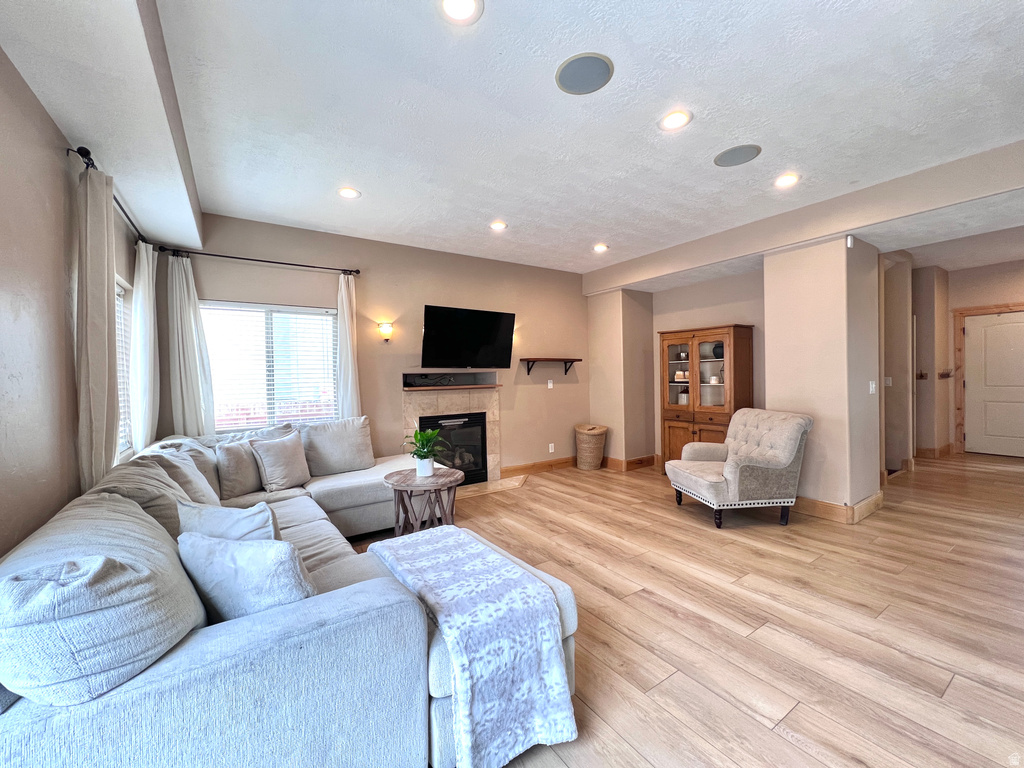 1918 W WOODVIEW DR Lehi, UT 84048