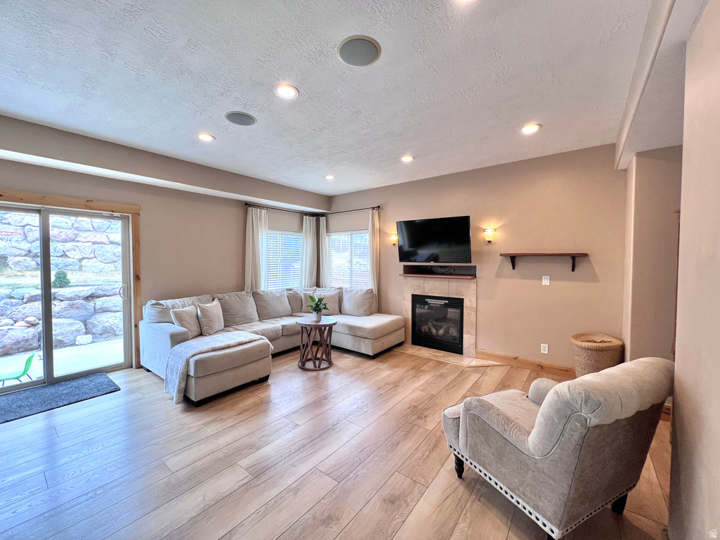 1918 W WOODVIEW DR Lehi, UT 84048