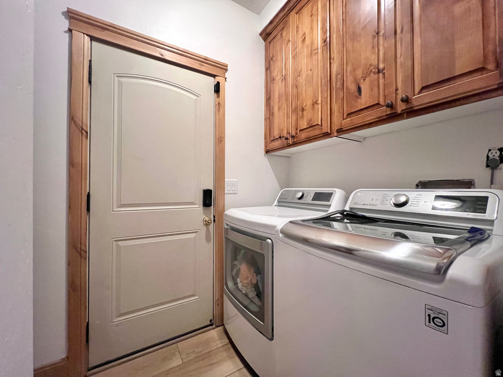 1918 W WOODVIEW DR Lehi, UT 84048