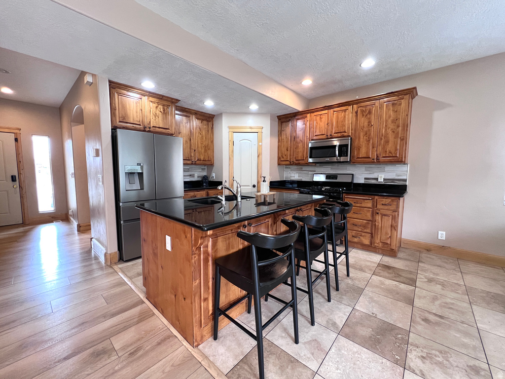 1918 W WOODVIEW DR Lehi, UT 84048