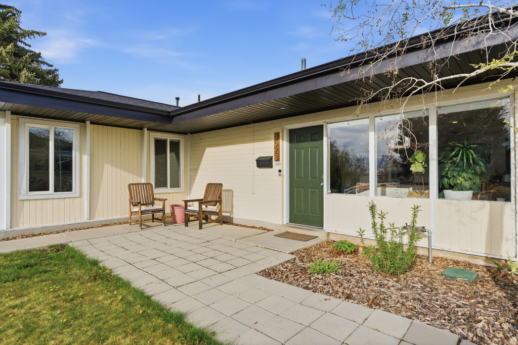 8523 S 1430 E Sandy, UT 84093