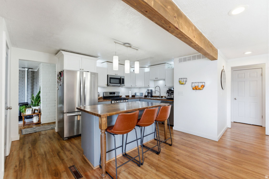 8523 S 1430 E Sandy, UT 84093