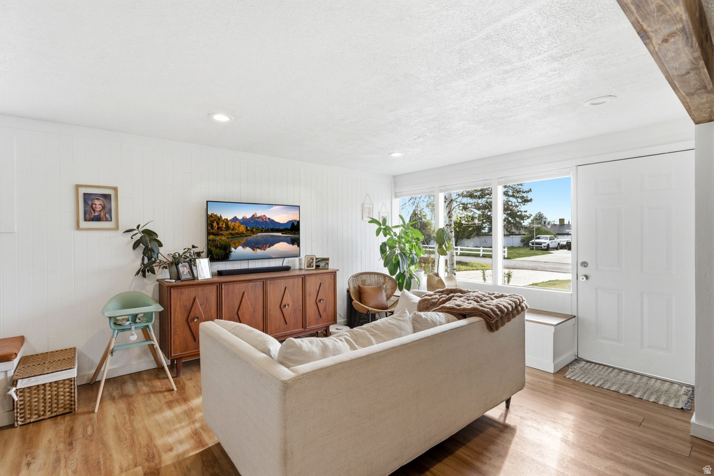 8523 S 1430 E Sandy, UT 84093