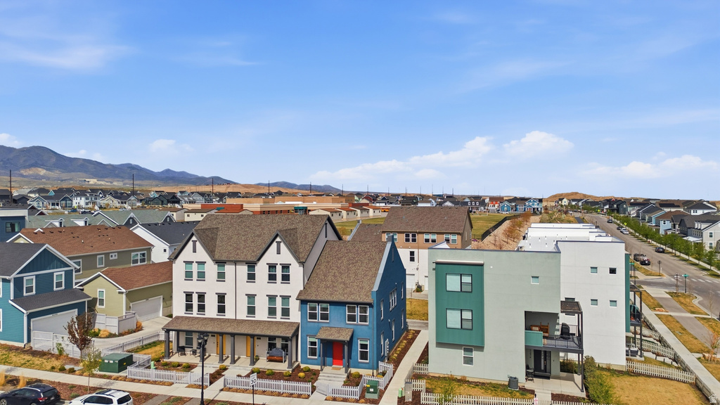 6278 W SOUTH JORDAN PKWY South Jordan, UT 84009