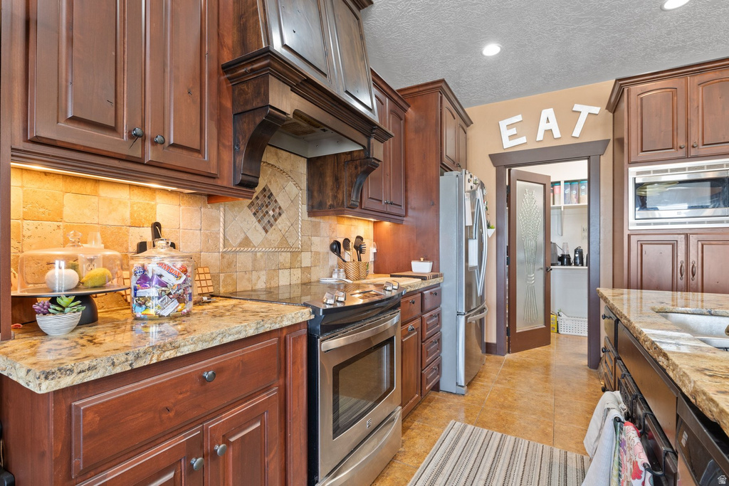 975 E 715 S Genola, UT 84655