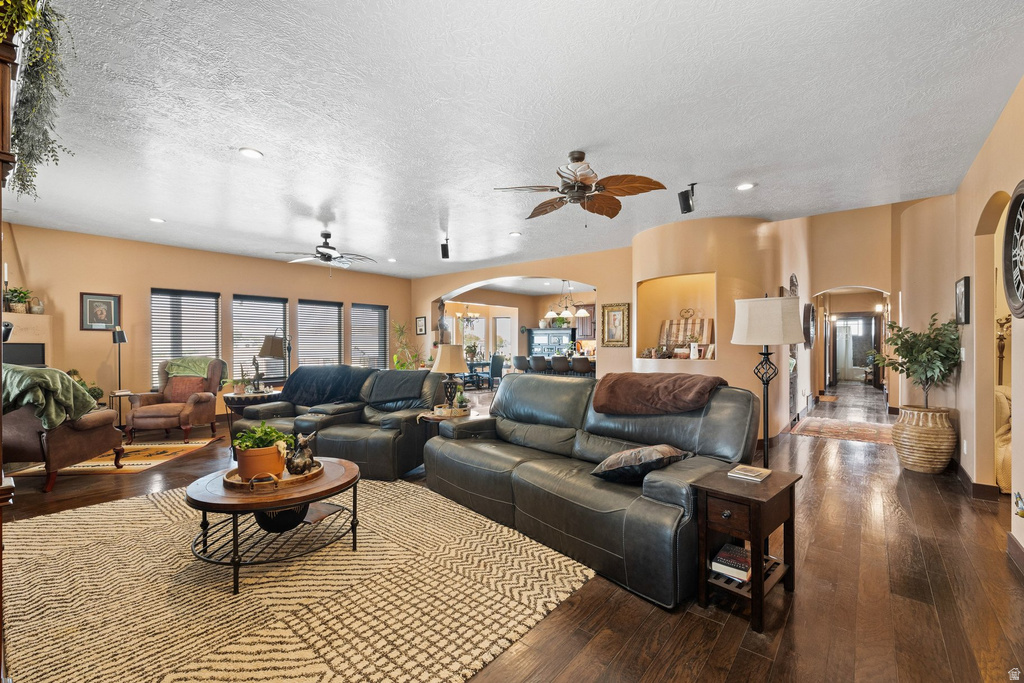 975 E 715 S Genola, UT 84655