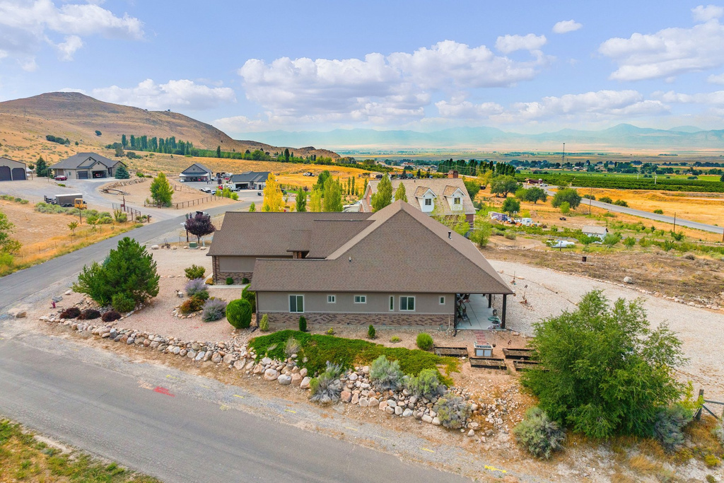 975 E 715 S Genola, UT 84655