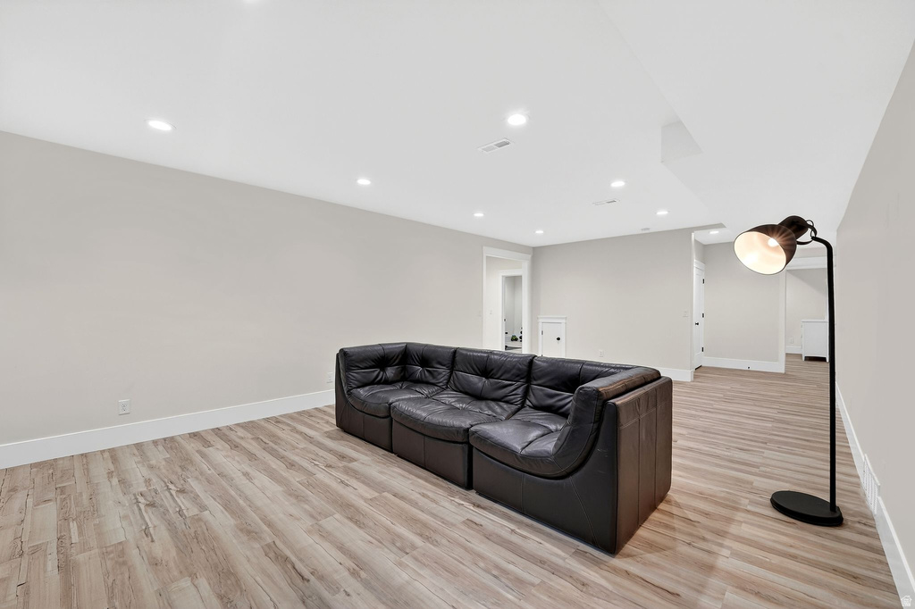 11524 S SILVER POND DR South Jordan, UT 84009