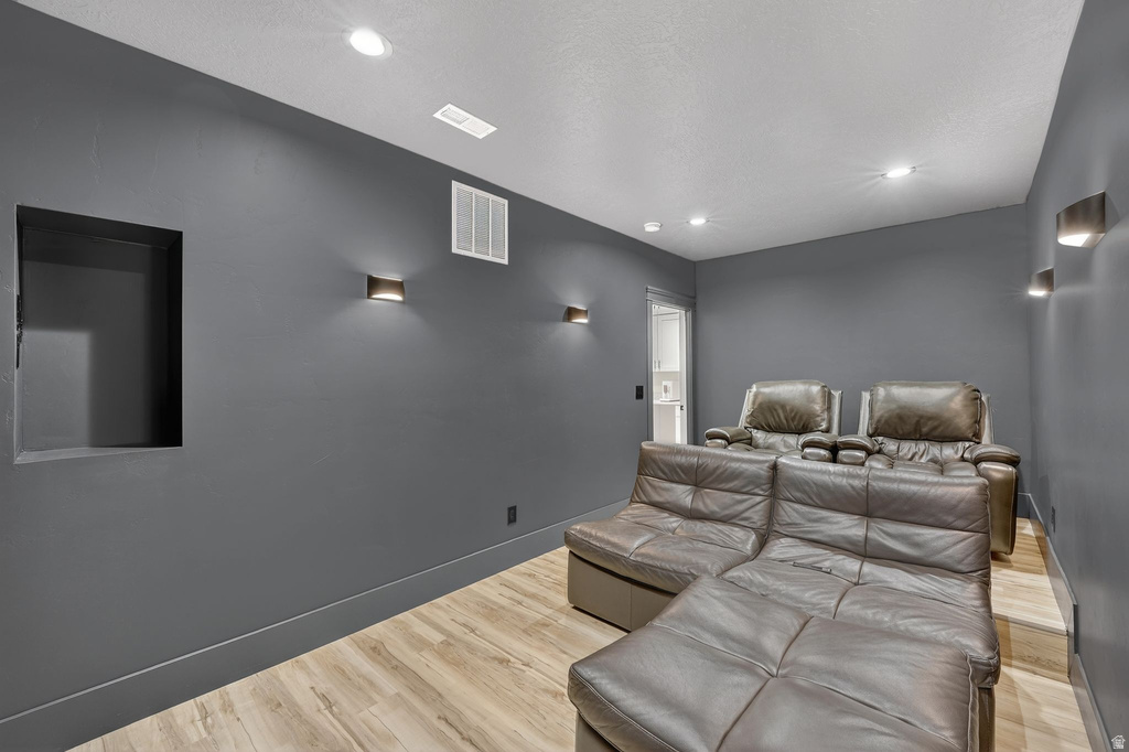 11524 S SILVER POND DR South Jordan, UT 84009