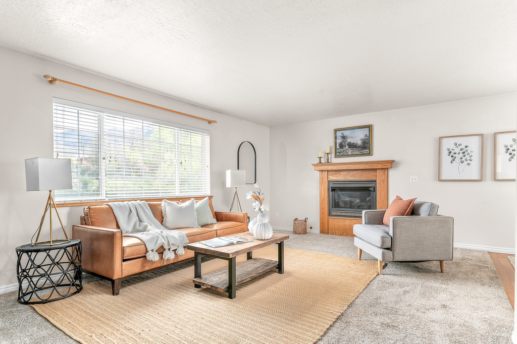 1039 MOUNTAIN RD Ogden, UT 84404