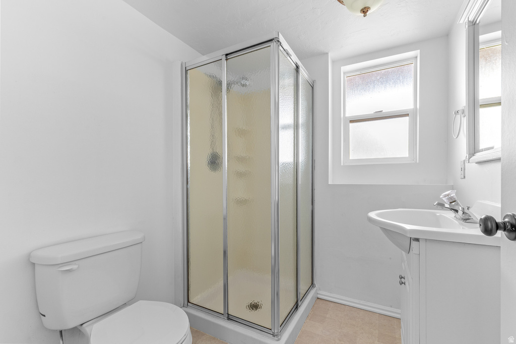 1039 MOUNTAIN RD Ogden, UT 84404