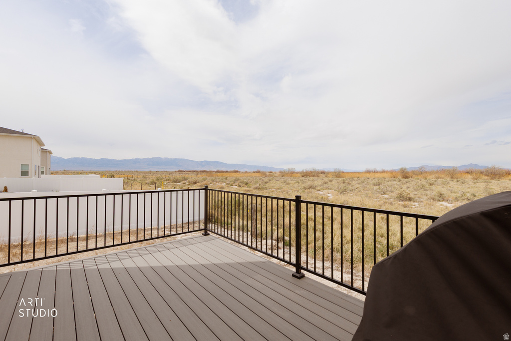 540 W LEFTY LN Stansbury Park, UT 84074