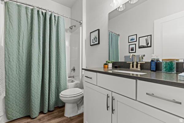 4243 W 3800 S #A West Haven, UT 84401