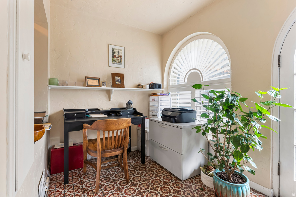 1100 S 1500 E Salt Lake City, UT 84105