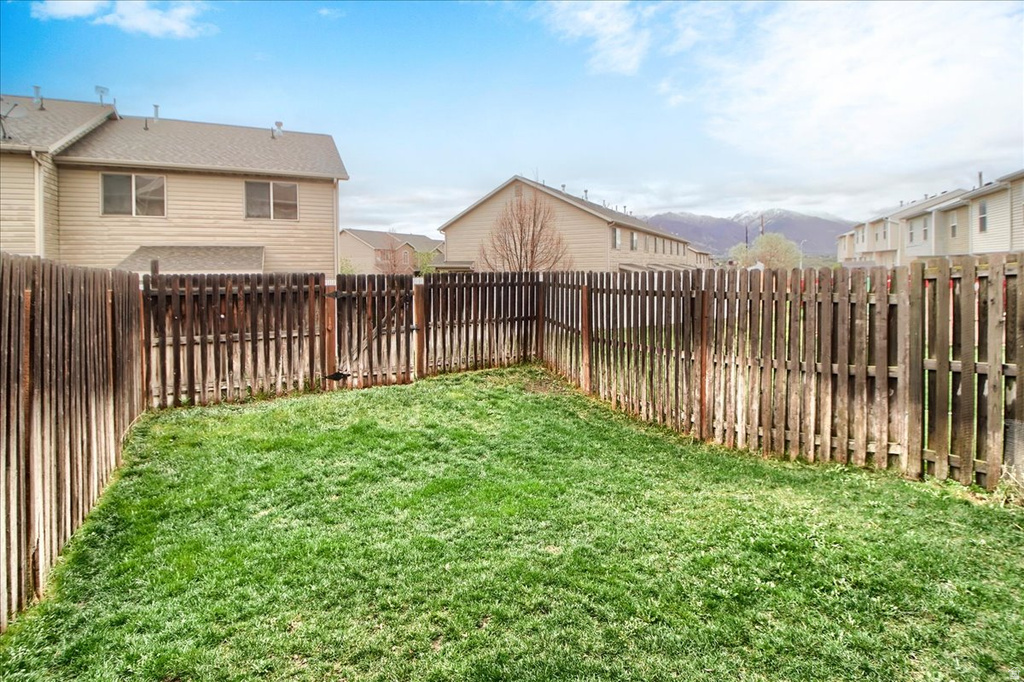 5092 S 1800 W Roy, UT 84067