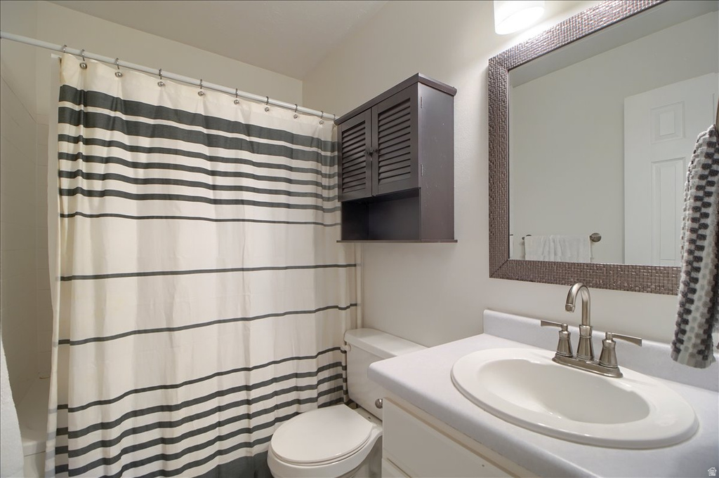 5092 S 1800 W Roy, UT 84067