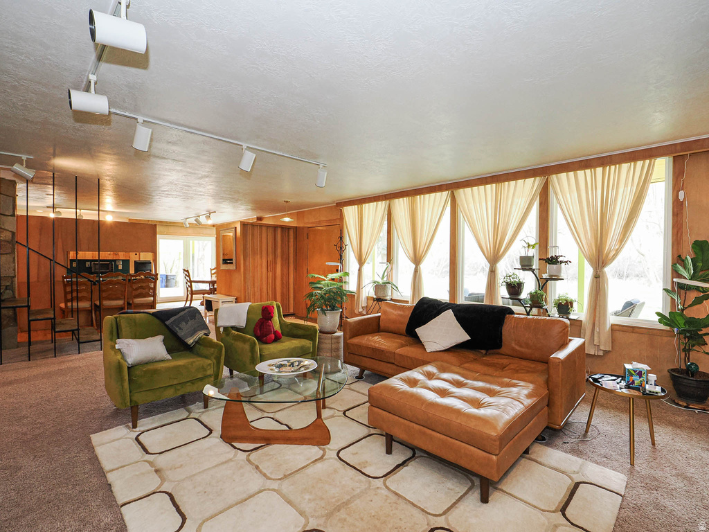 6030 E RED HILL LN Salt Lake City, UT 84108