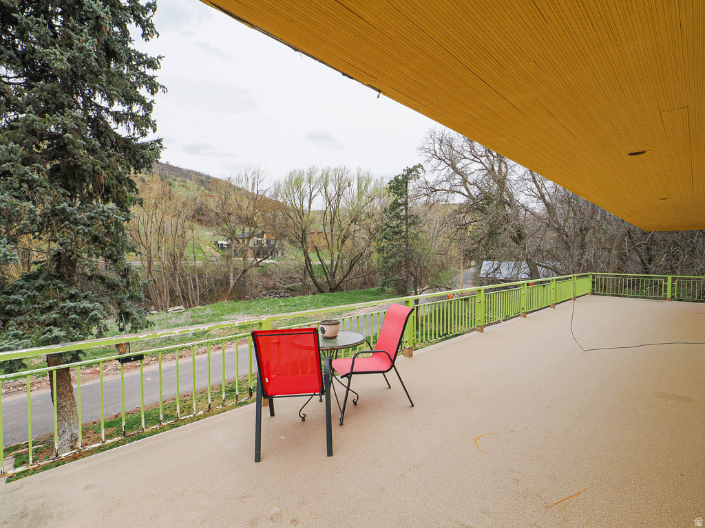 6030 E RED HILL LN Salt Lake City, UT 84108