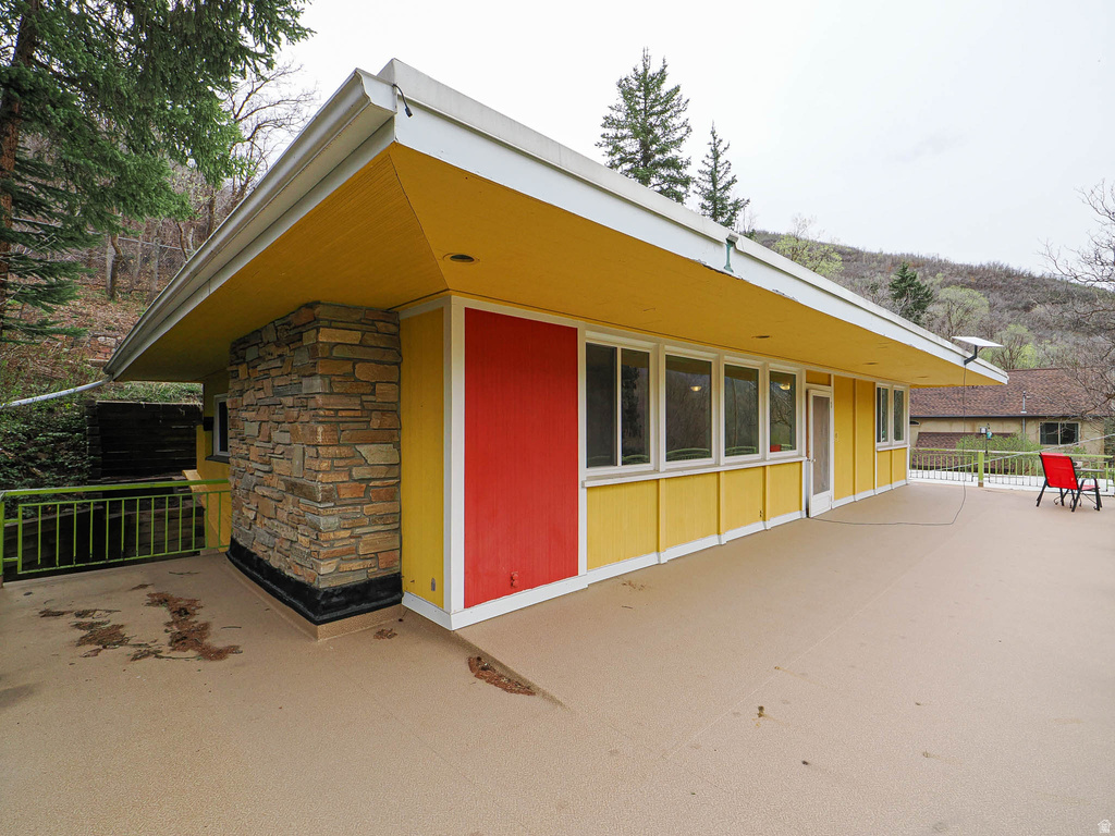 6030 E RED HILL LN Salt Lake City, UT 84108