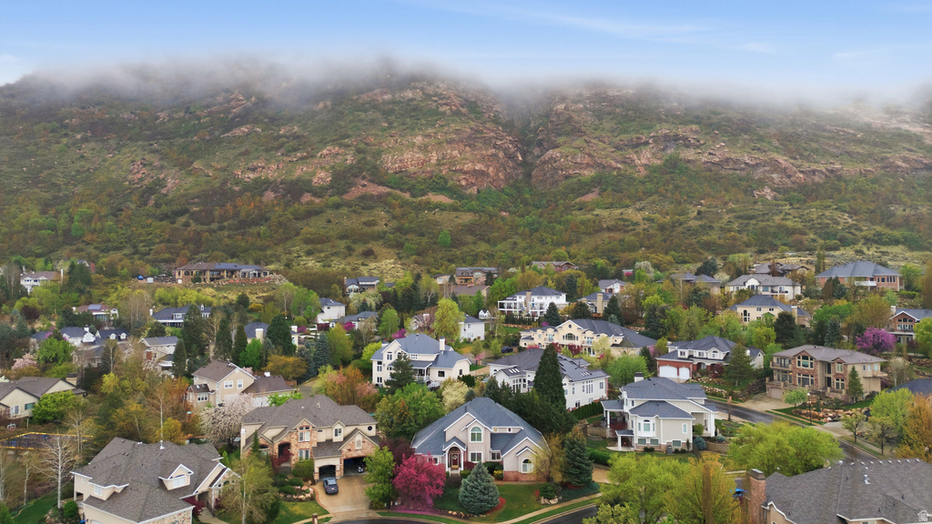 11943 S AUTUMN RIDGE DR Sandy, UT 84092