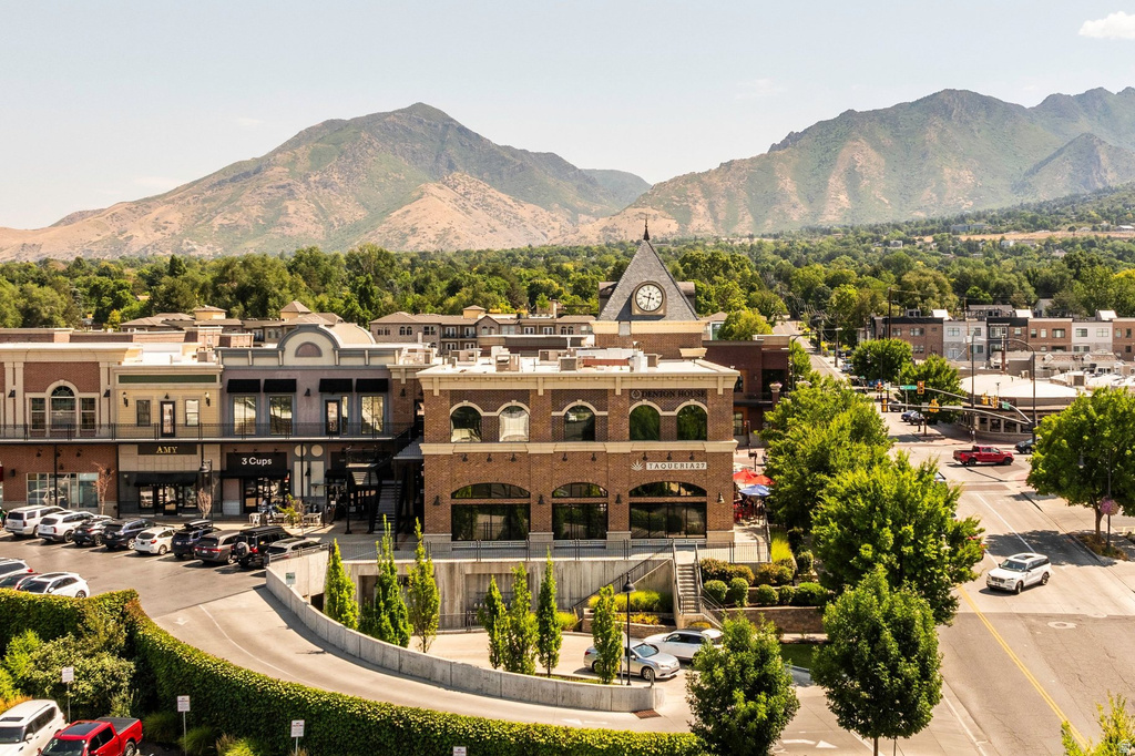 2250 E MURRAY HOLLADAY RD #306 Holladay, UT 84117