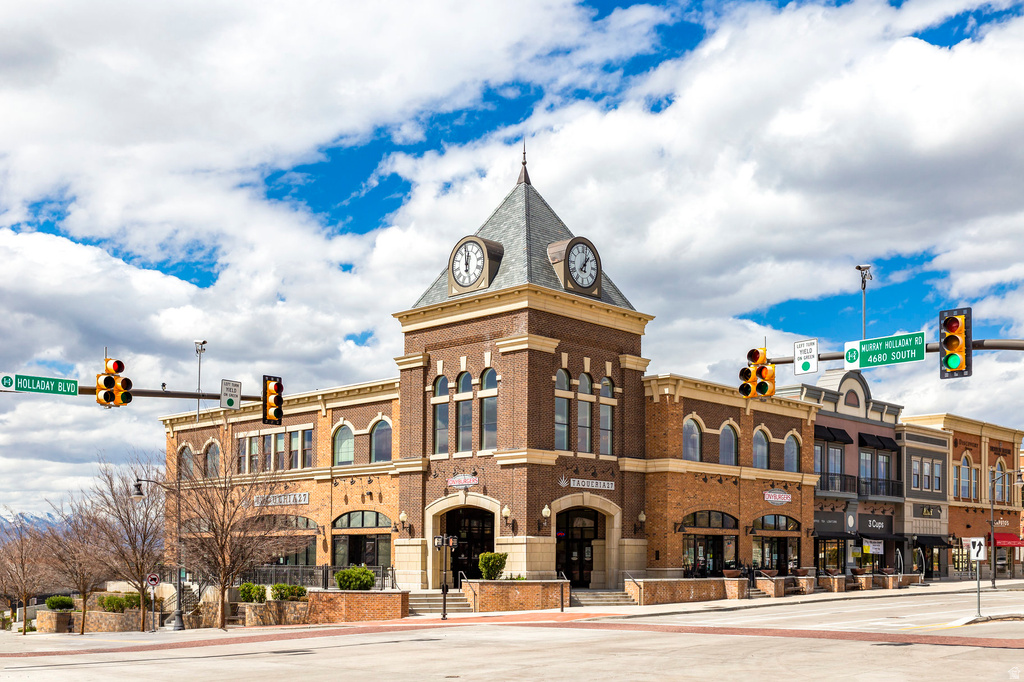 2250 E MURRAY HOLLADAY RD #306 Holladay, UT 84117
