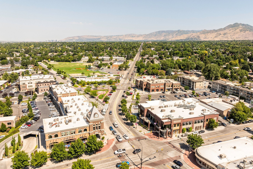 2250 E MURRAY HOLLADAY RD #306 Holladay, UT 84117