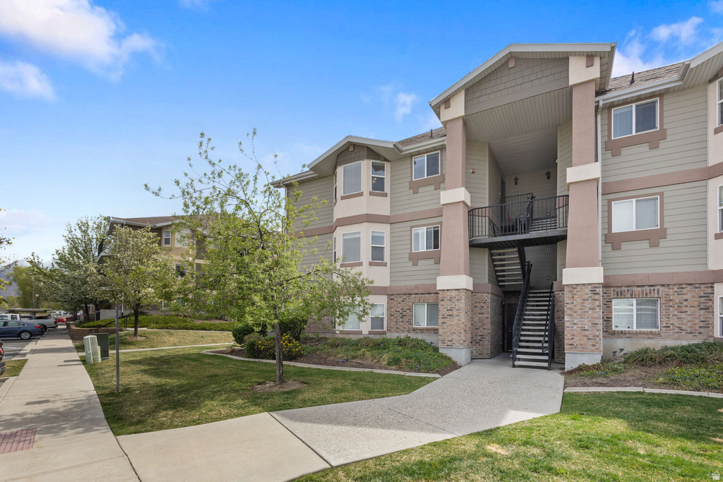 8229 S RESACA DR #D9 Midvale, UT 84070