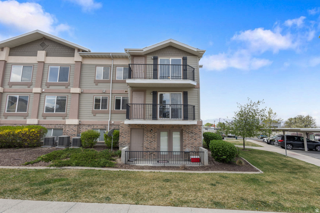 8229 S RESACA DR #D9 Midvale, UT 84070