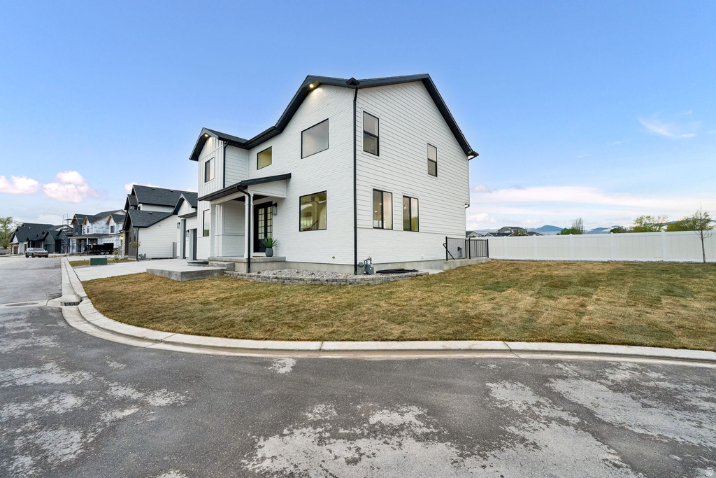 11692 S MYERS PARK LN #107 Riverton, UT 84065