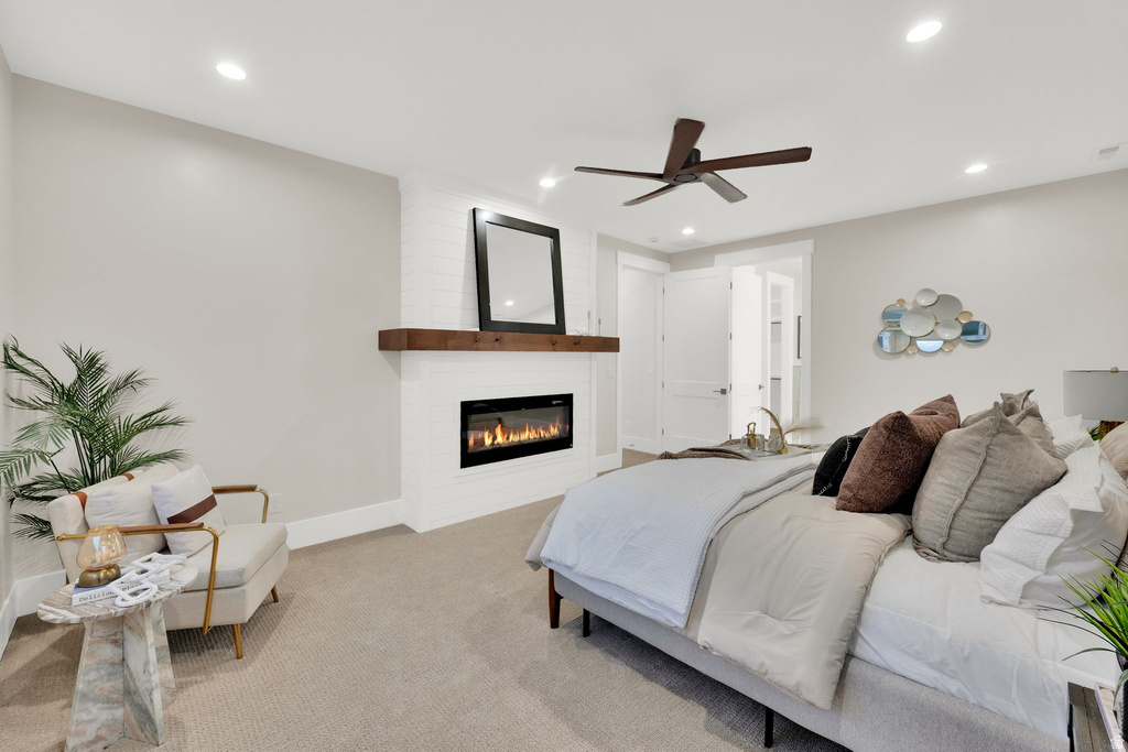 11692 S MYERS PARK LN #107 Riverton, UT 84065