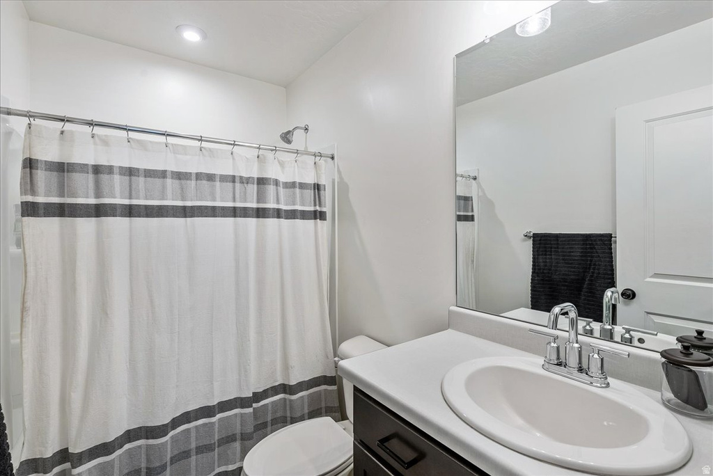 11708 S SILVER POND DR South Jordan, UT 84009