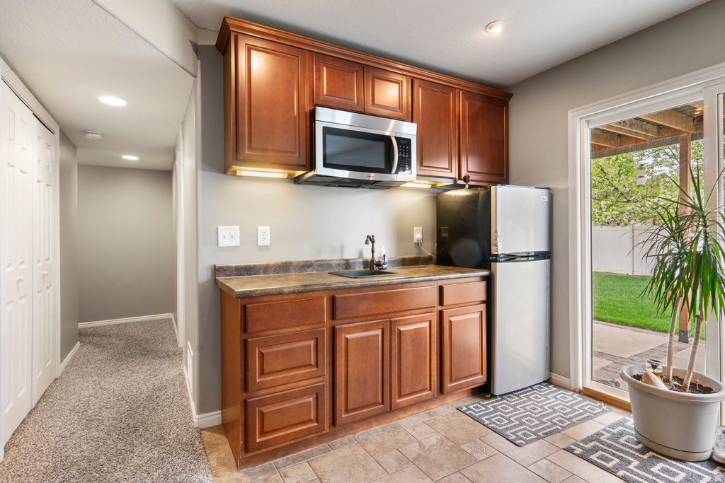 991 W OLDHAM DR North Salt Lake, UT 84054