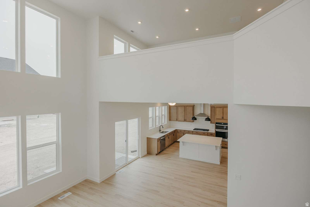 927 W MOTOR VU DR Riverdale, UT 84405