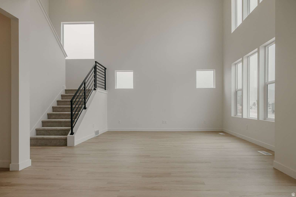 927 W MOTOR VU DR Riverdale, UT 84405