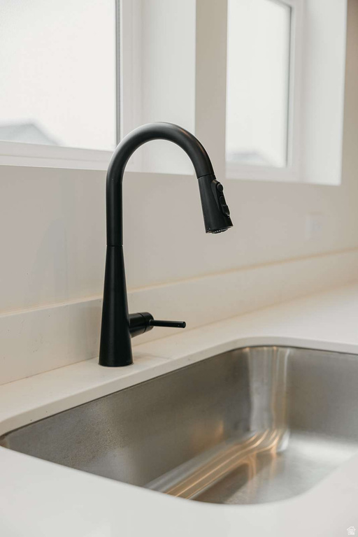 927 W MOTOR VU DR Riverdale, UT 84405