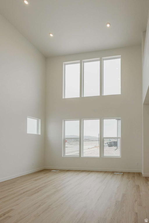 927 W MOTOR VU DR Riverdale, UT 84405