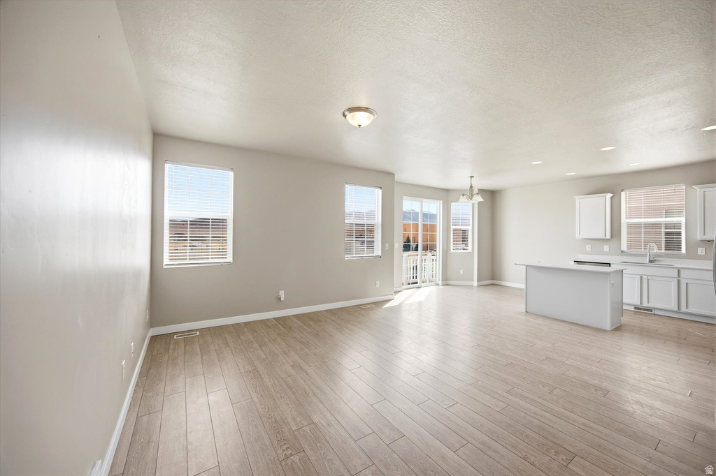 6158 N BOULTER PEAK LN Eagle Mountain, UT 84005