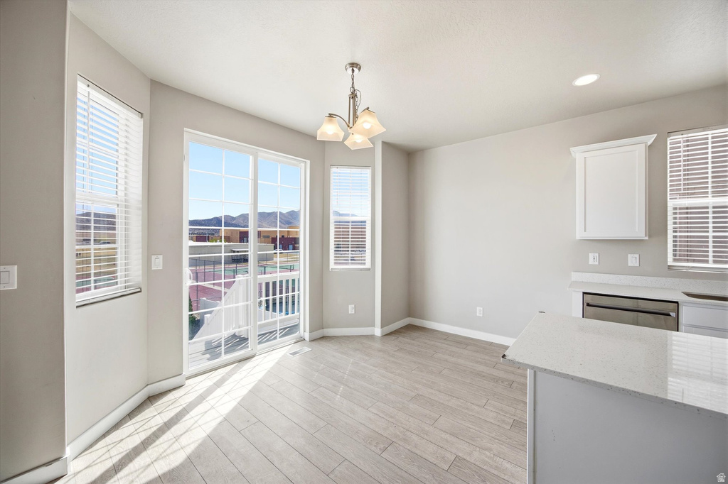 6158 N BOULTER PEAK LN Eagle Mountain, UT 84005