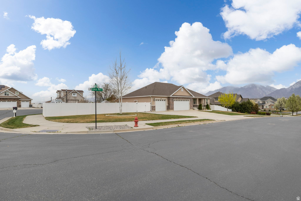 678 W CORY RD South Jordan, UT 84095